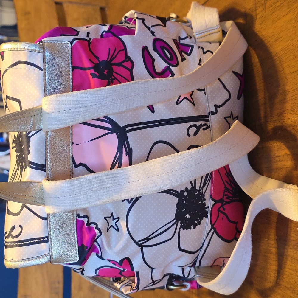 Coach Poppy Kyra Floral Backpack - Picture 4 of 16